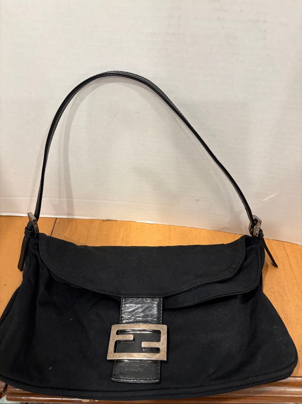 Fendi Mamma Baguette Shoulder double compartment pre loved